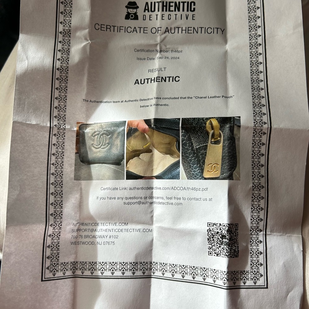 EUC Chanel Caviar Pouch w/COA 💫 - Picture 10 of 12